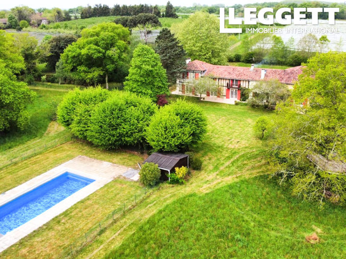 Image No.1-8 Bed House for sale
