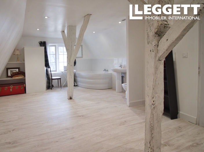 Image No.10-5 Bed House for sale