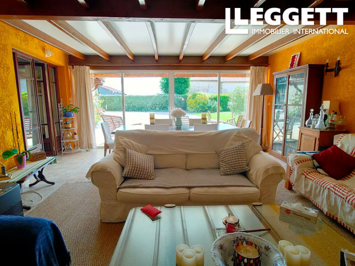 Image No.2-3 Bed House for sale