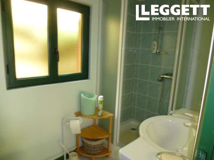 Image No.10-1 Bed House for sale