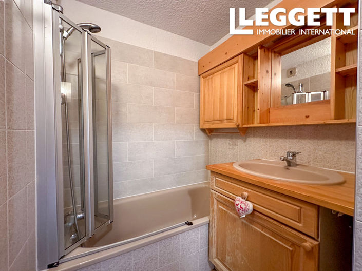 Image No.10-Apartment for sale