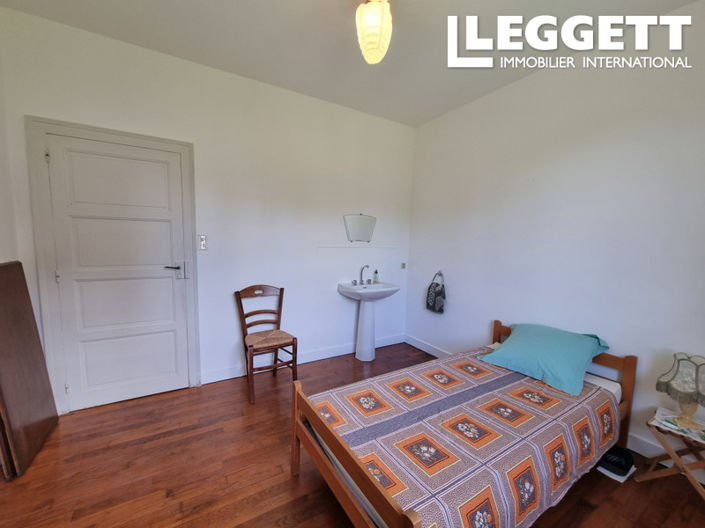 Image No.6-Maison de 6 chambres à vendre à Chassenon