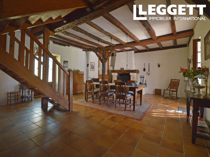 Image No.2-5 Bed House for sale