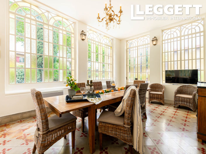 Image No.4-8 Bed House for sale