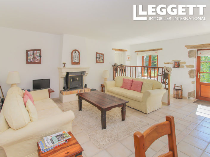 Image No.3-5 Bed House for sale