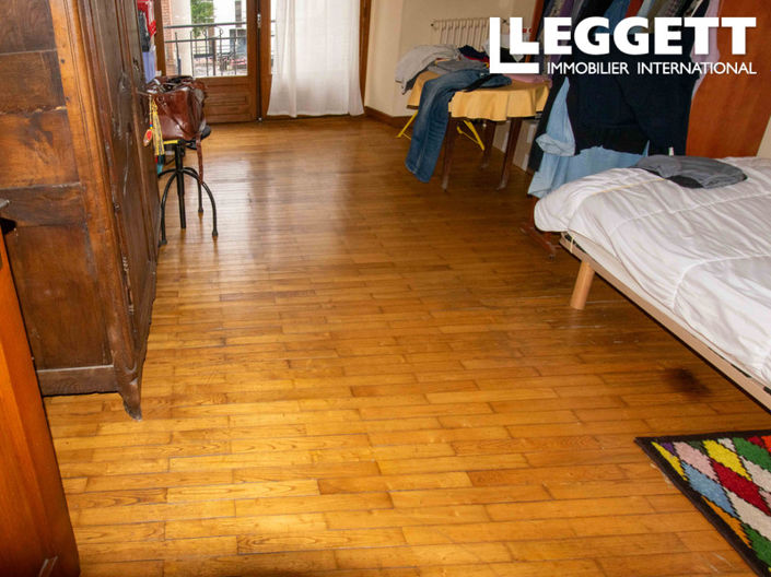 Image No.8-House for sale