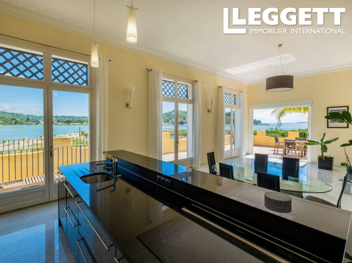 Image No.5-4 Bed House for sale