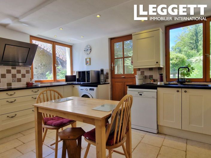 Image No.3-4 Bed House for sale