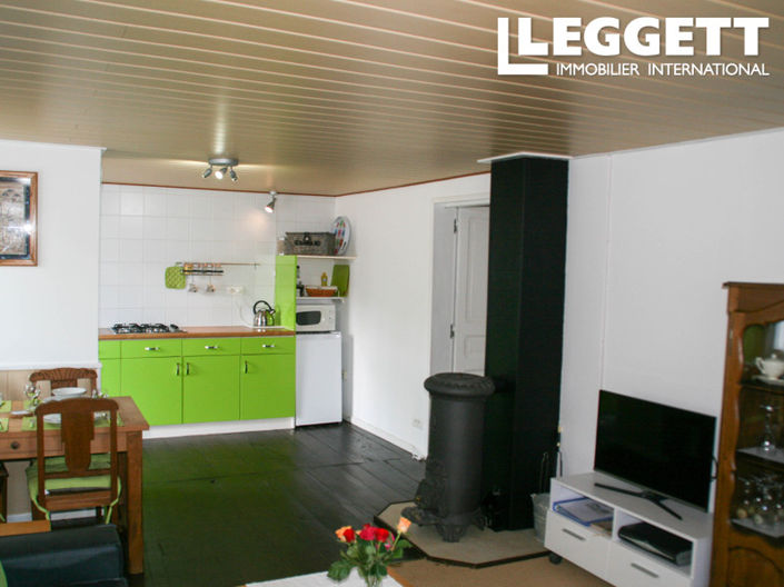 Image No.9-6 Bed House for sale