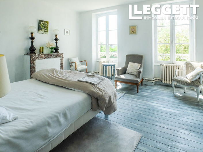 Image No.4-5 Bed House for sale