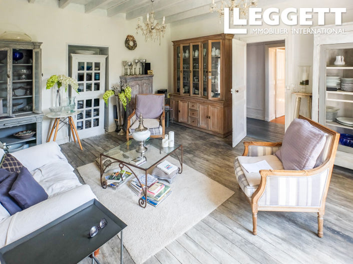 Image No.9-5 Bed House for sale