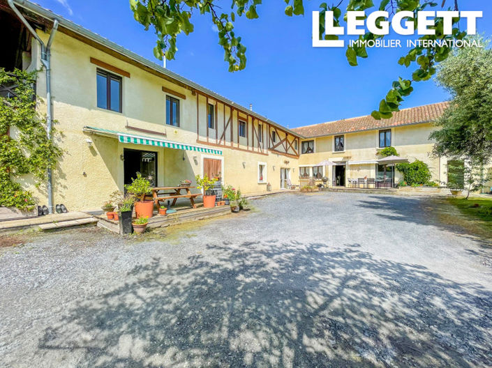 Image No.2-6 Bed House for sale