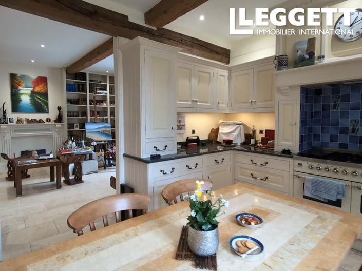 Image No.6-3 Bed House for sale