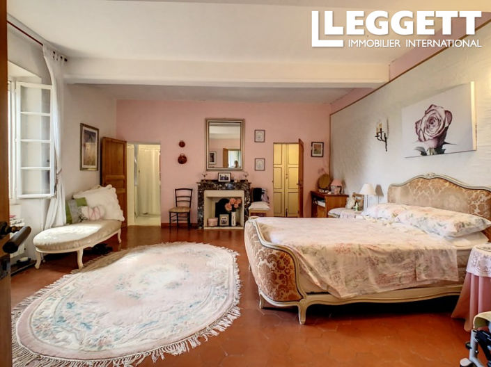 Image No.4-10 Bed House for sale