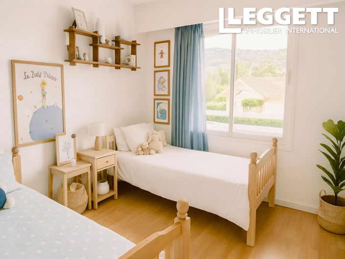 Image No.8-3 Bed Apartment for sale