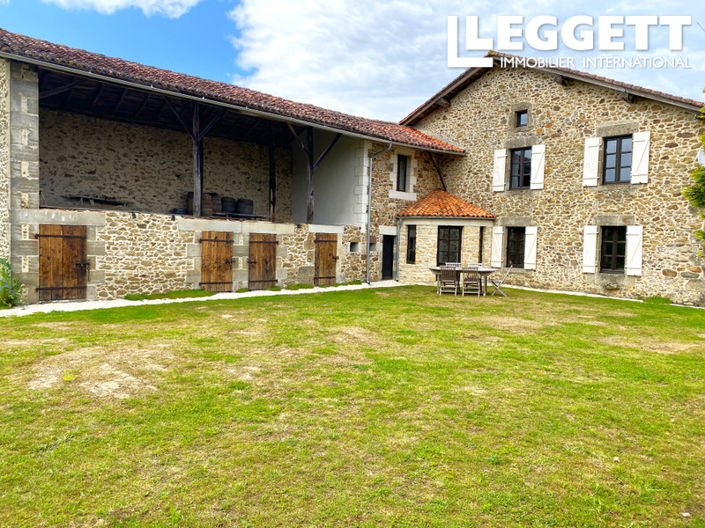 Image No.1-4 Bed House for sale
