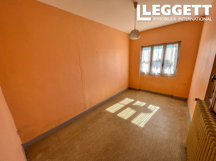 Image No.8-3 Bed House for sale