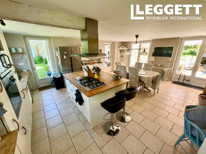 Image No.5-4 Bed House for sale