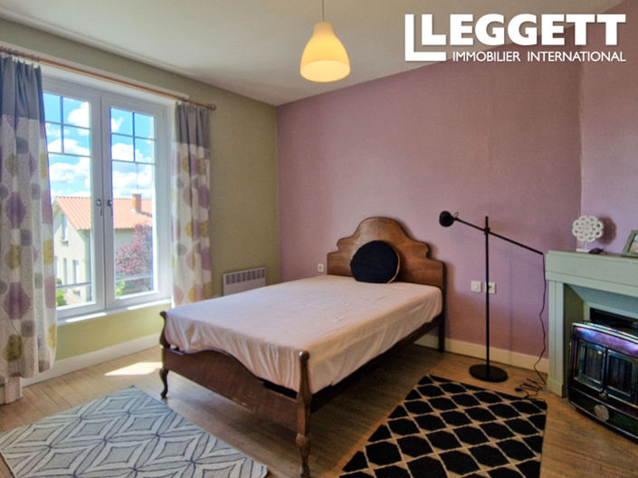 Image No.8-4 Bed House for sale