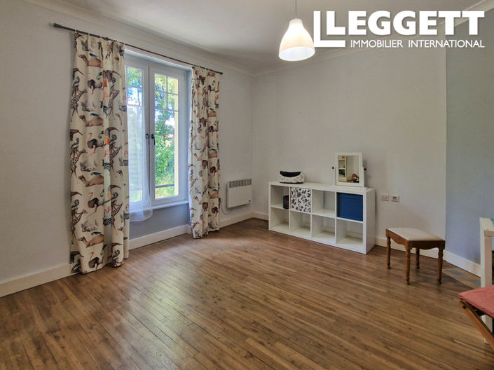 Image No.9-4 Bed House for sale