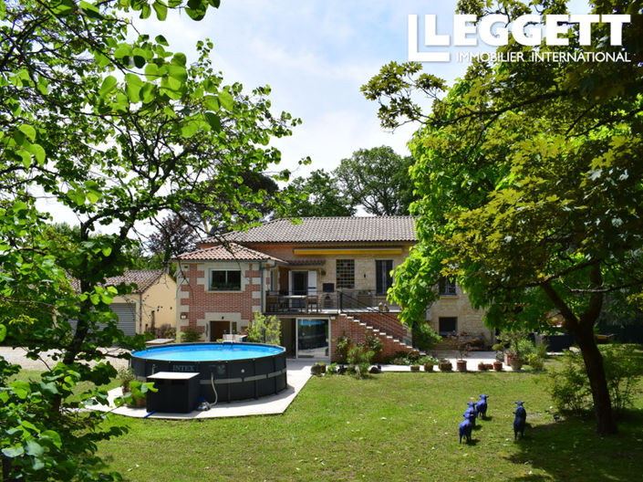 Image No.2-6 Bed House for sale