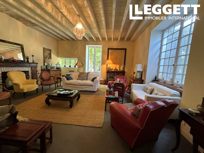 Image No.2-6 Bed House for sale