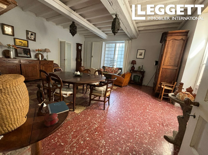 Image No.4-6 Bed House for sale