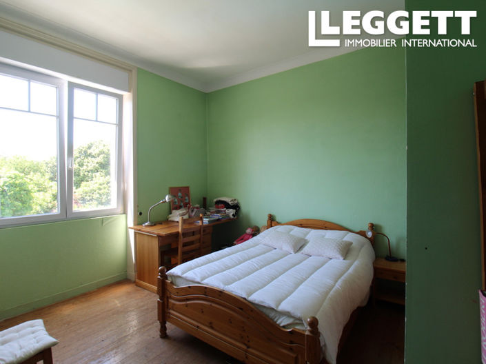 Image No.9-4 Bed House for sale