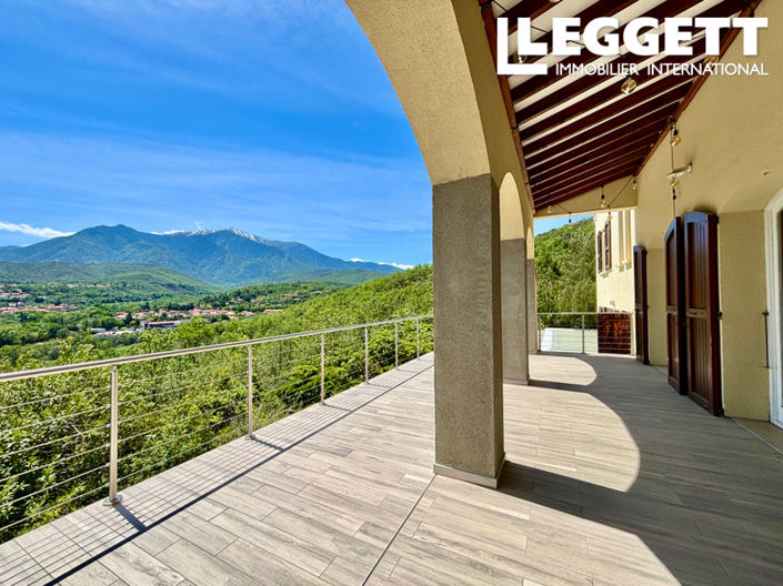 Image No.8-7 Bed House for sale