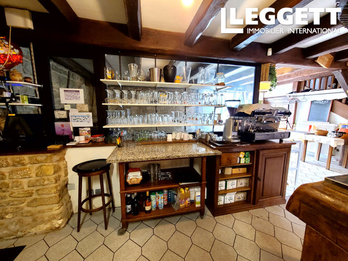 Image No.5-Commercial de 2 chambres à vendre à Condac