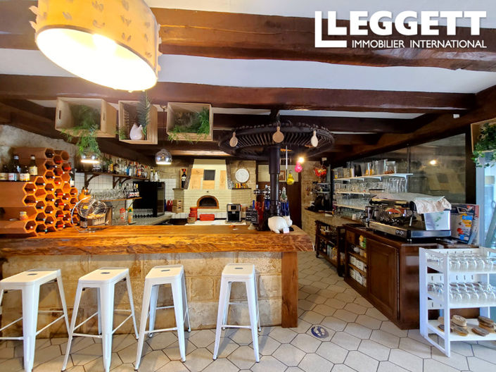 Image No.6-Commercial de 2 chambres à vendre à Condac