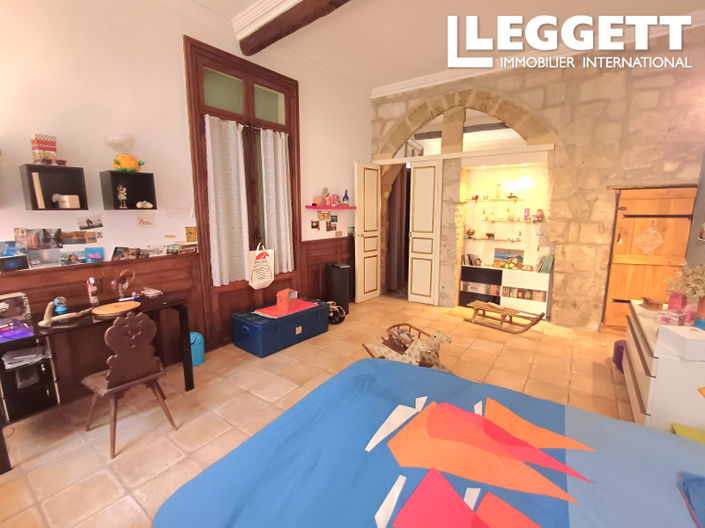 Image No.7-4 Bed House for sale