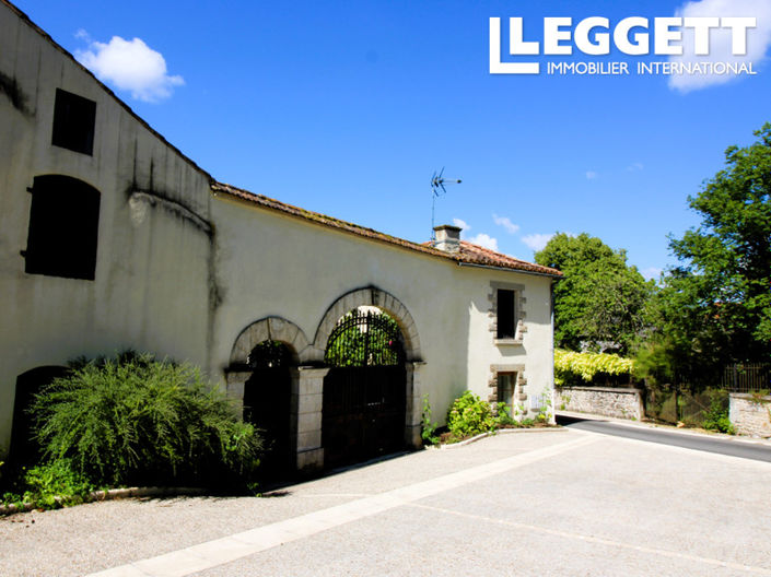Image No.1-5 Bed House for sale