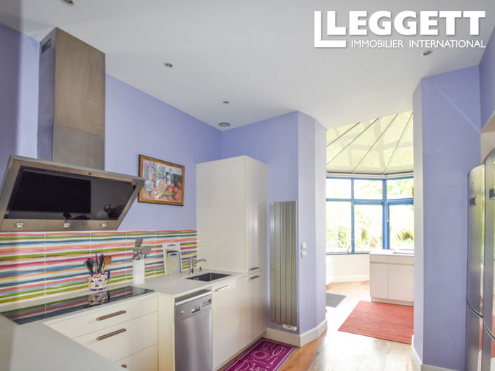 Image No.6-4 Bed House for sale