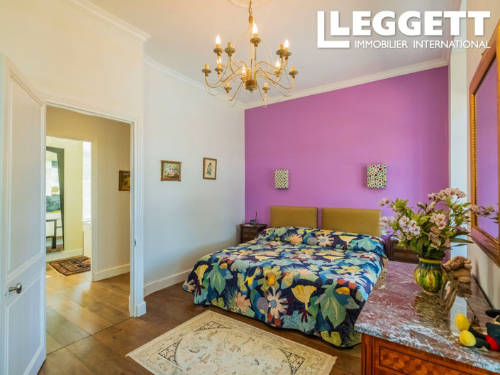 Image No.9-4 Bed House for sale