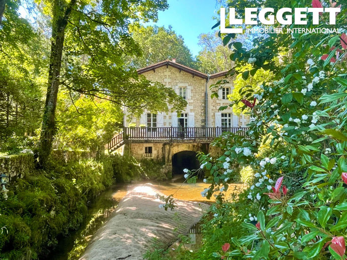 Image No.1-4 Bed House for sale