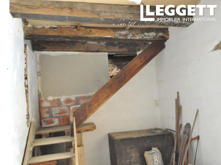 Image No.6-2 Bed House for sale