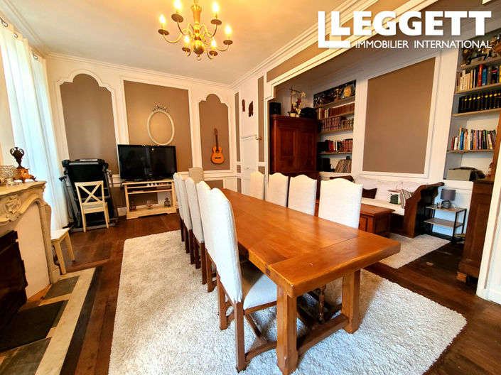 Image No.2-6 Bed House for sale