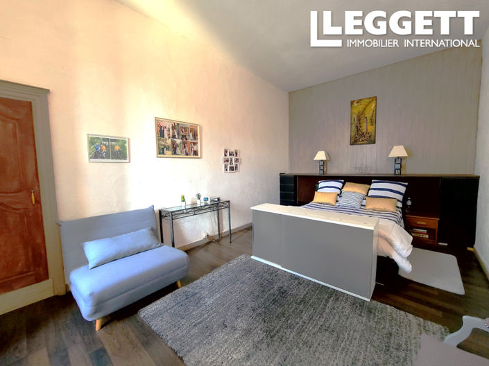 Image No.7-6 Bed House for sale