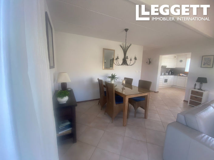 Image No.8-3 Bed House for sale