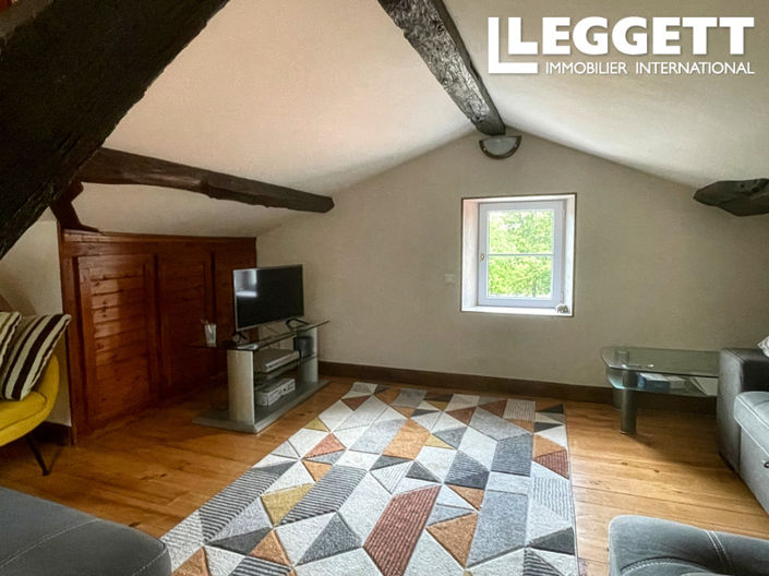 Image No.8-3 Bed House for sale