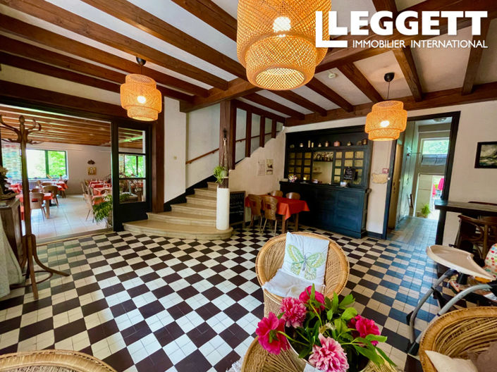 Image No.1-Commercial de 12 chambres à vendre à Haute-Loire