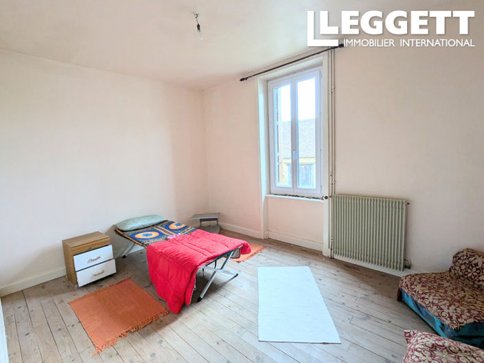 Image No.10-4 Bed House for sale