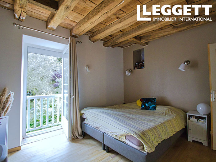 Image No.9-7 Bed House for sale
