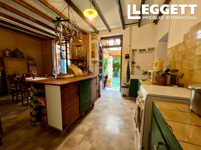 Image No.8-3 Bed House for sale