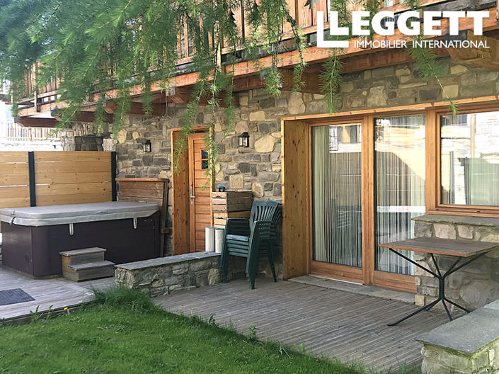 Image No.5-5 Bed House for sale