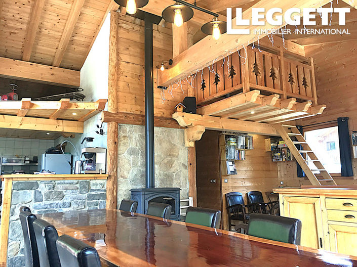 Image No.6-5 Bed House for sale