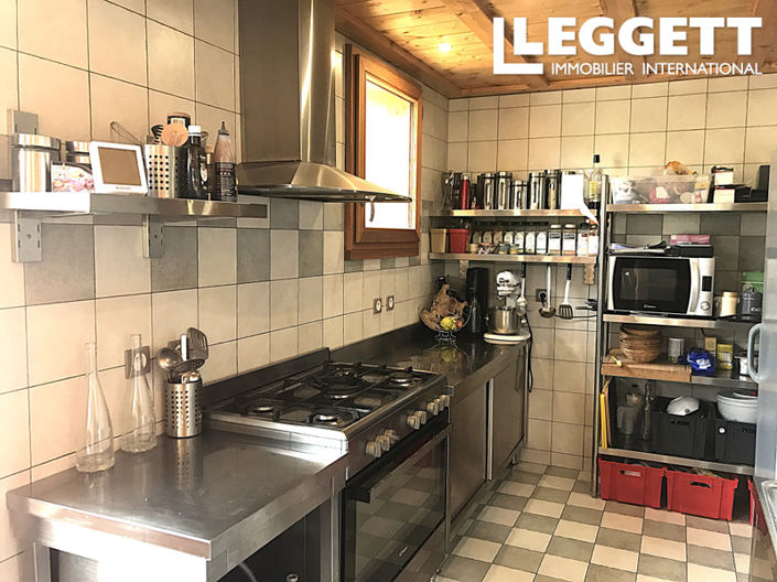 Image No.7-5 Bed House for sale