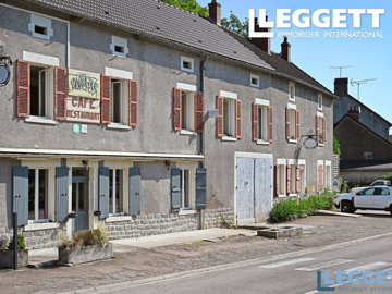 1 - Montreuillon, House