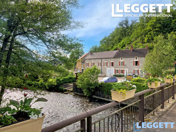 1 - Montreuillon, House